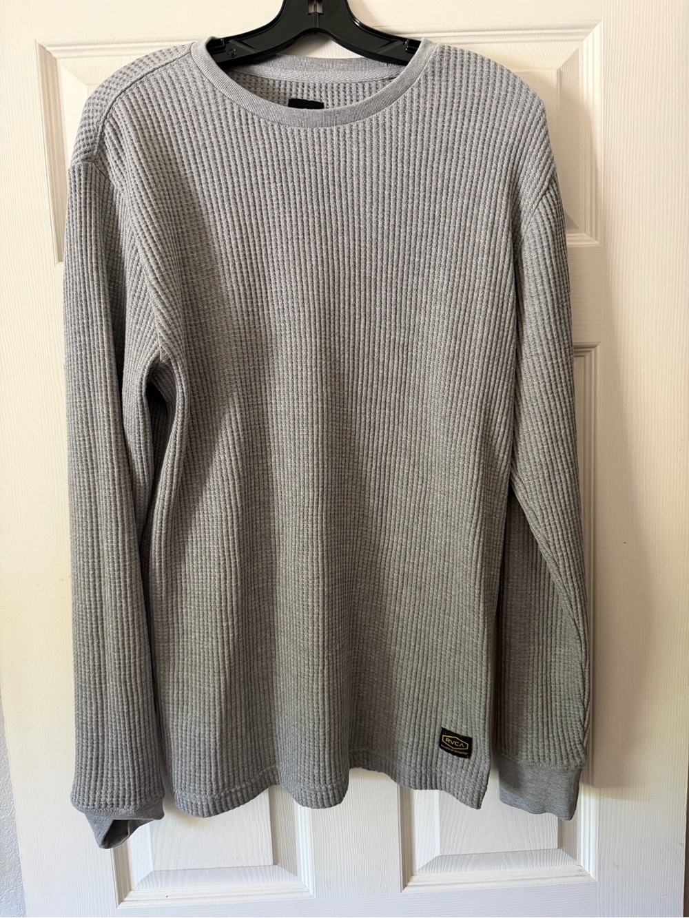 RVCA Men's Gray Waffle Knit Sweater Long Sleeve Thermal. Like New!